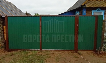 сварные распашные ворота зеленого цвета